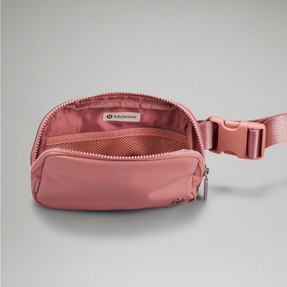 Lululemon Pink Pastel Everywhere Belt Bag - Picture 5 of 6